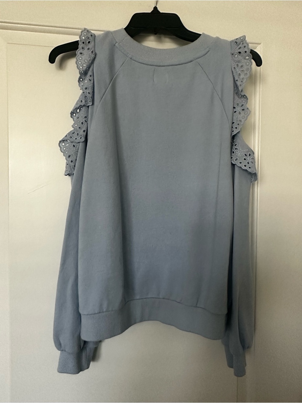 🌹Light Blue Cold-Shoulder Ruffle Sweatshirt - Picture 2 of 4